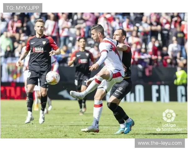 恩怨重逢！梭鱼湾球迷赛前另类 “问候” 前恒大门将霍深坪